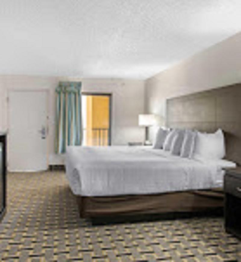 Clarion Inn & Suites Kissimmee-Lake Buena Vista South Bagian luar foto